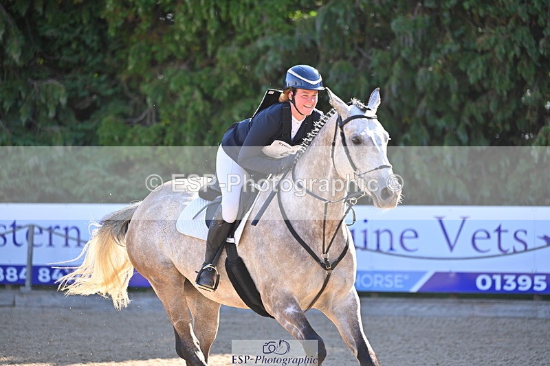 250802A-094144-00207 - A-006-Sarah.Morrison-QUALITY.STEP.ON