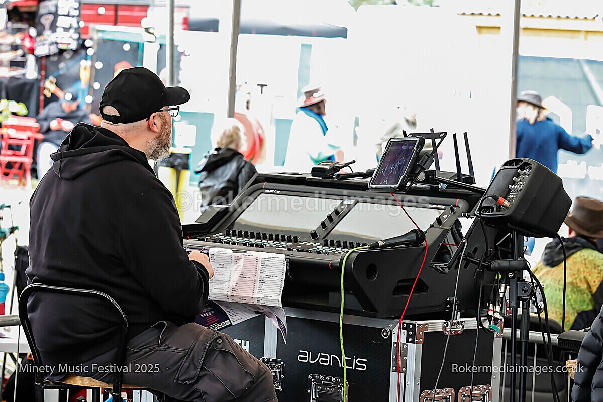 SATURDAY-86 - MINETY 2025