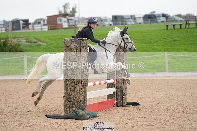 250920-102046-00595 - Cls 5 Pony British Novice and 80cm