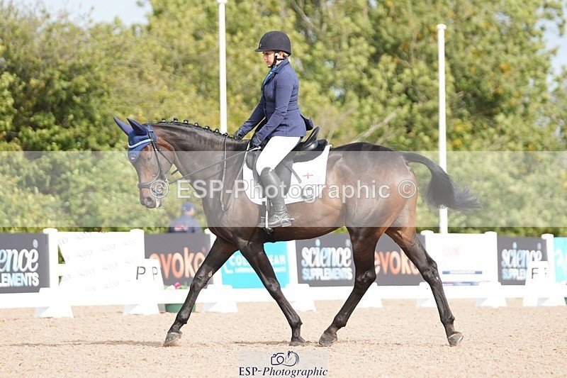 250906-103448-01262 - 033-Caroline.HeardNever.Wait