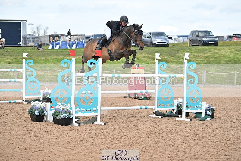 240418A-141646-04296 - Cls 9, 2 Star Big Tour 1.40m