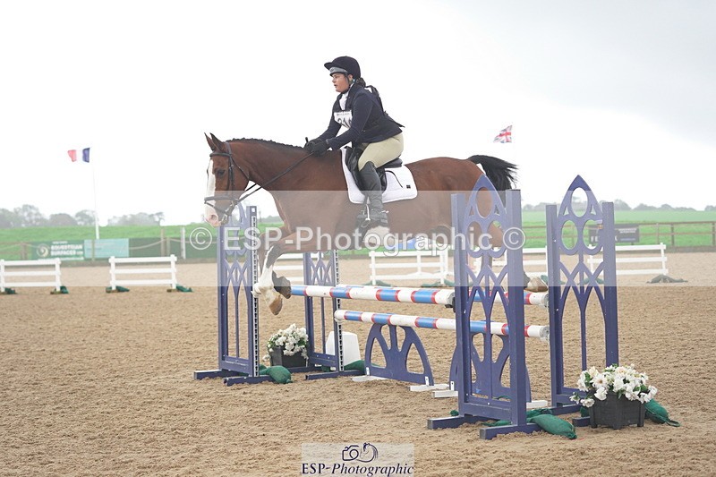 230924A-110818-04521 - 100 SJ 11.00 to 12.00