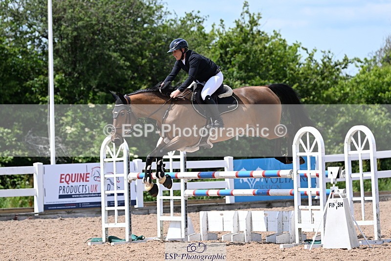 240619A-142457-00579 - Cls 4 Snr Newcomers and 1.10m Open