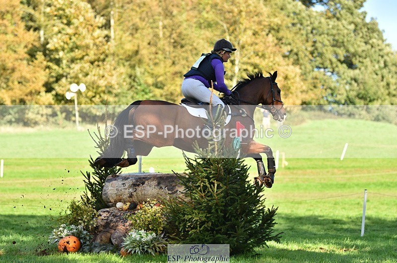 231022-152916-29364 - 359-ROSSDARRAGH.NERO-Charlotte.Rowe-XC