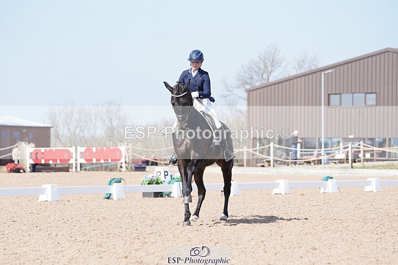 250404-133124-06191 - 003-Abbie.Newbury-Seagry.Firstamour