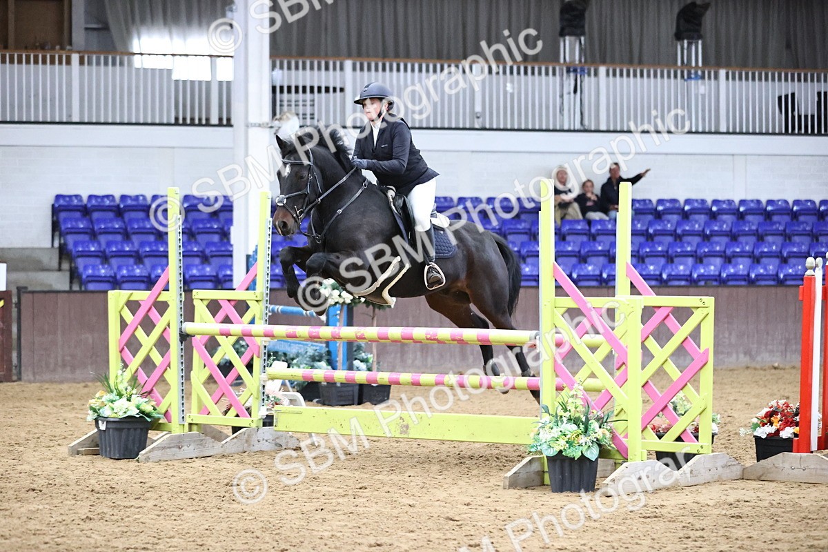 SBM_002932 - Class 13 - Blue Chip Pony Newcomers 1.00m Open