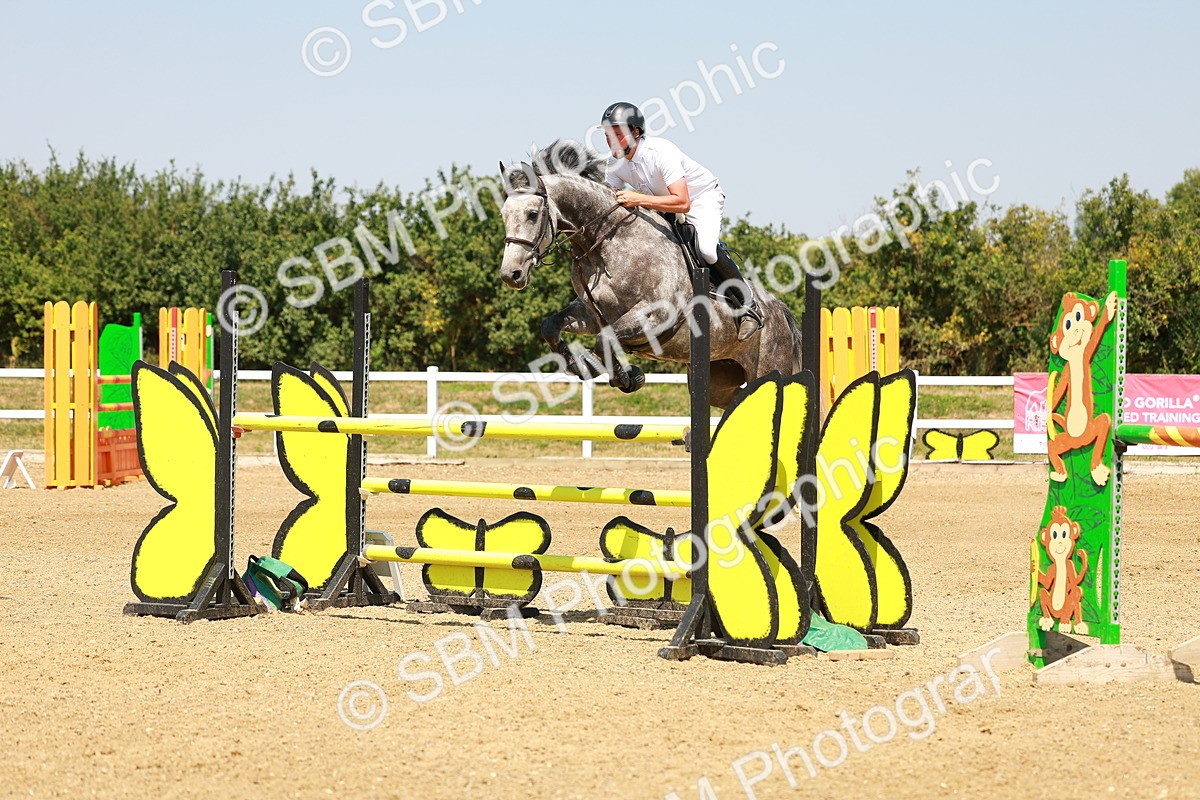 SBM_002039 - Class 5 - Senior Foxhunter - 1.20m