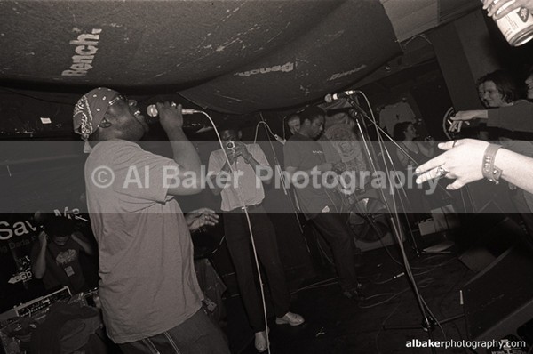 01 - Friends-&-Family @ the-roadhouse 27.09.01