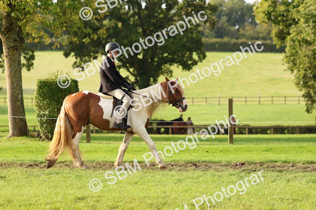 SBM_56529 - S40 - Starters Ridden Showing