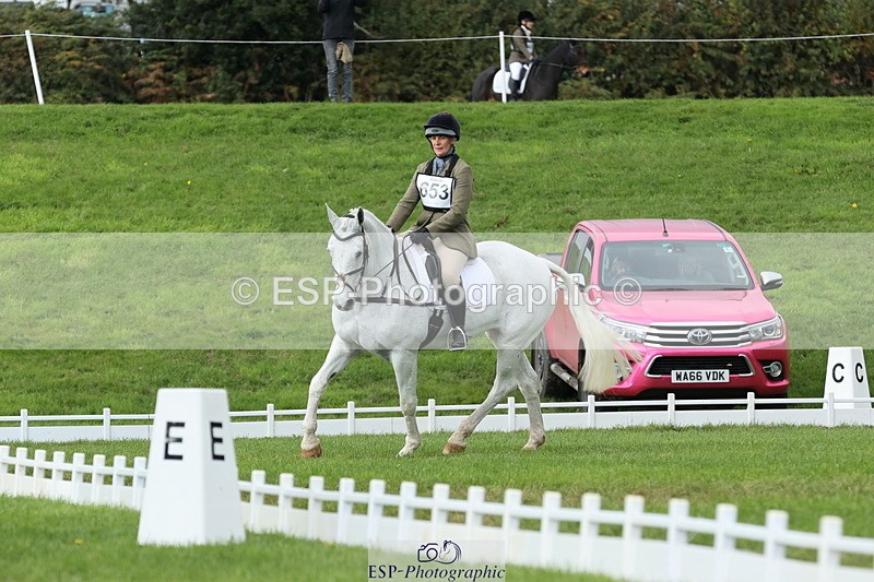 251024A-134133-12629 - H-653-Sharon.Routley