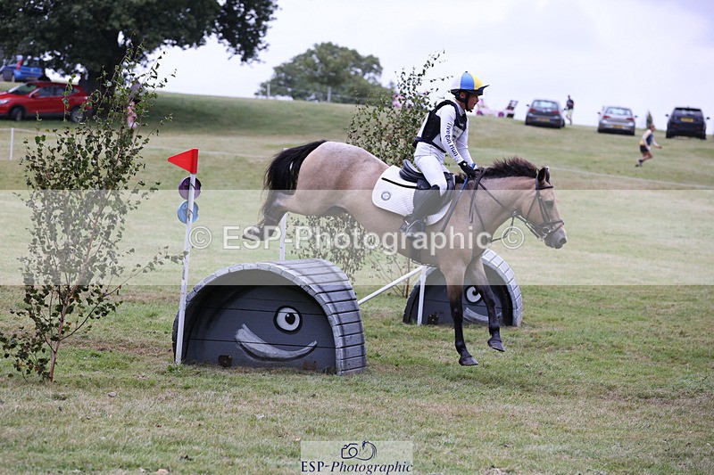 240825X-164126-37793 - 80cm XC 16.30 to 17.30