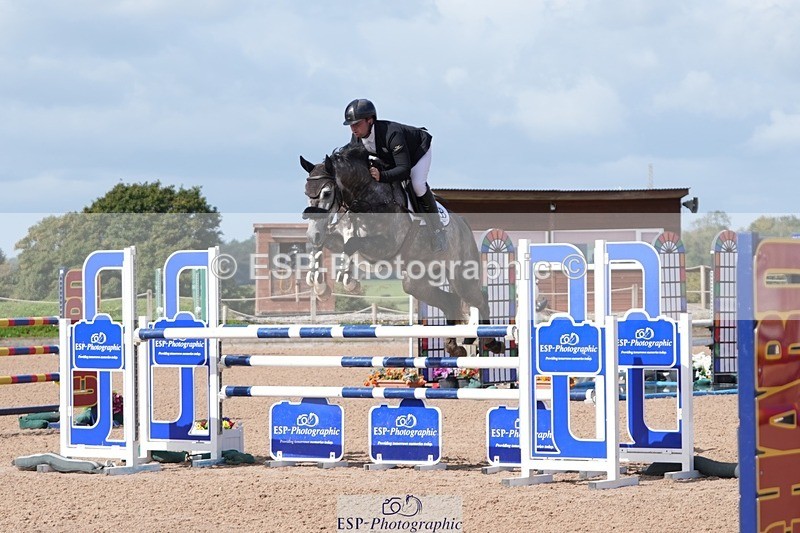 250913-114549-06729 - Cls 15 Snr Foxhunter