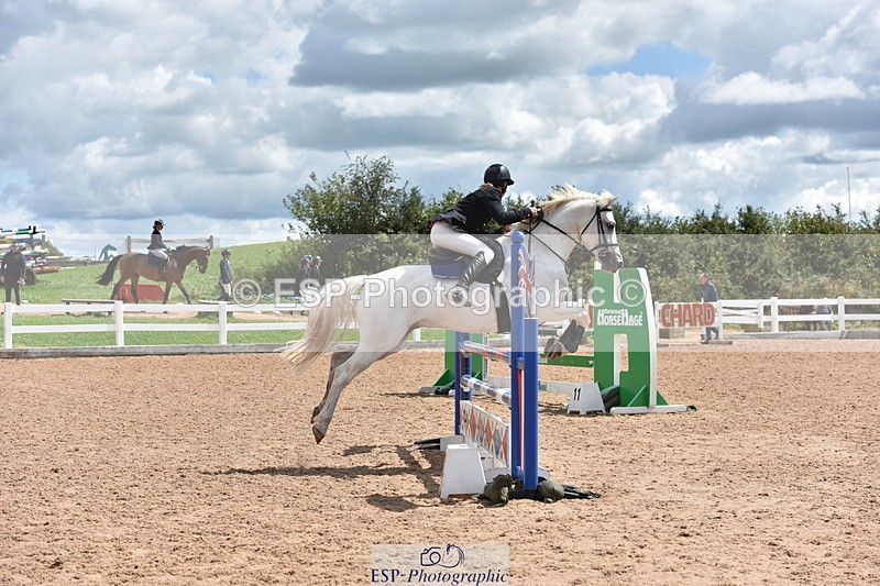 230806A-135514-02264 - Cls 21 Pony Newcomers & 1m Open