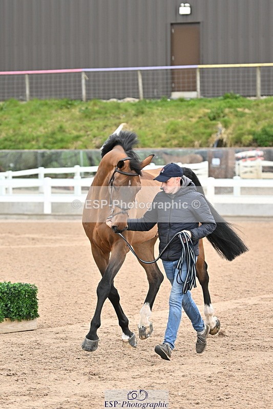 240417A-125507-00215 - 12pm to 1pm