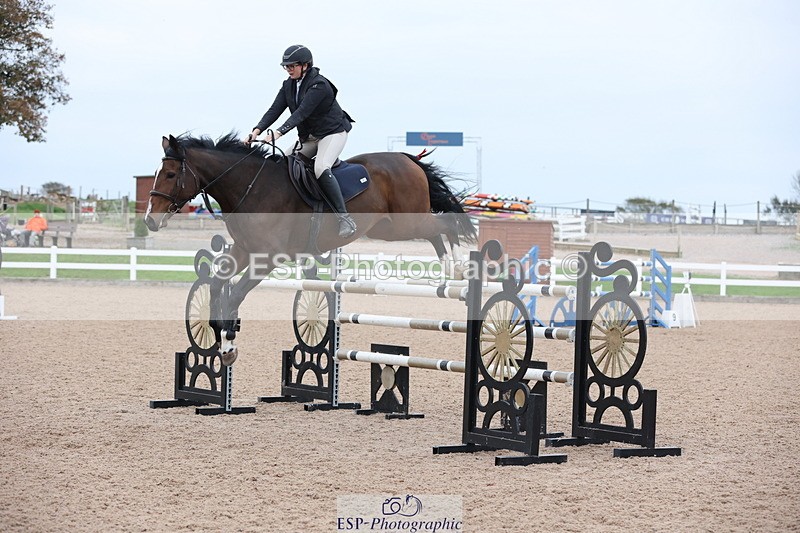 241101A-152647-02975 - FRI Cls 7 Blue Chip Grade B&C Jump Off