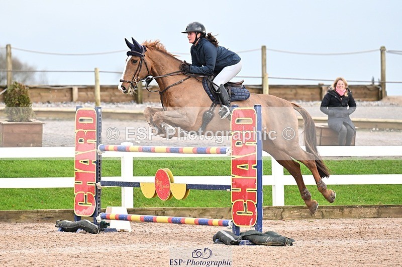 251206-135902-01221 - Cls 13 Snr Foxhunter and 1.20m