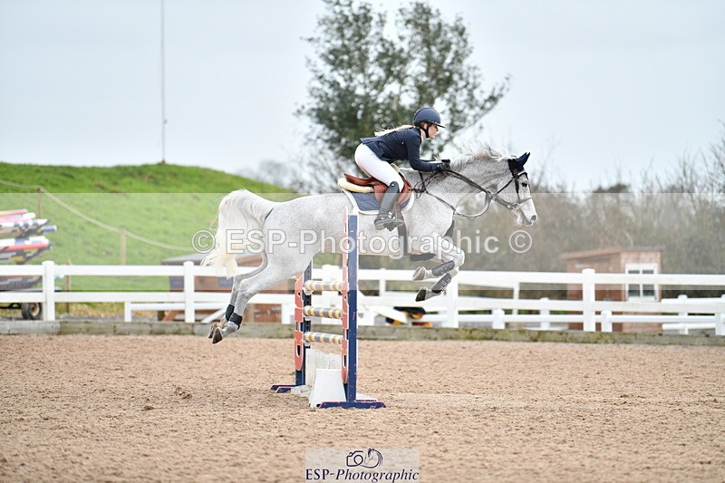 240124A-125231-00571 - Cls 3 Newcomers & 1.10m Open