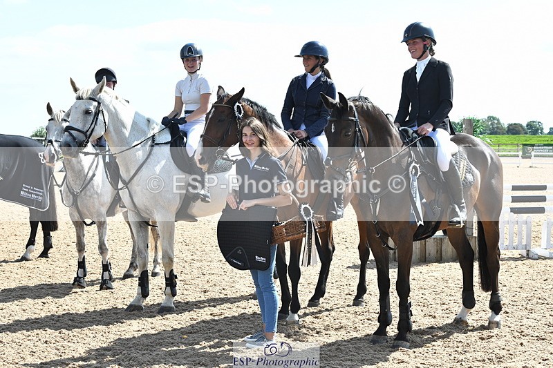 230903A-134724-04887 - Cls 15B U21 Intro 1m