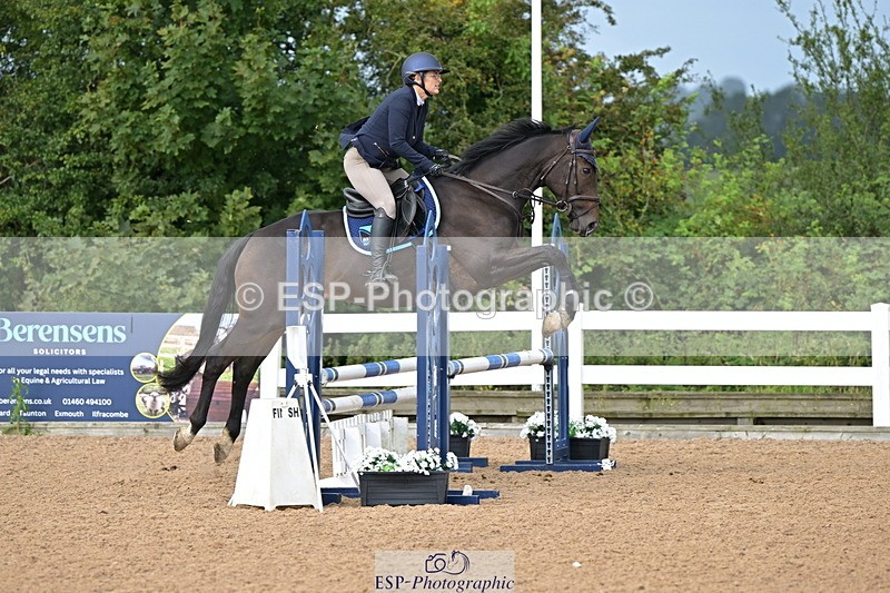 240912A-101018-00926 - Cls 8 Snr British Novice and 90cm Open