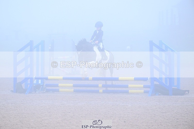 251115-092741-00302 - Cls 19 Clear Round 40cm