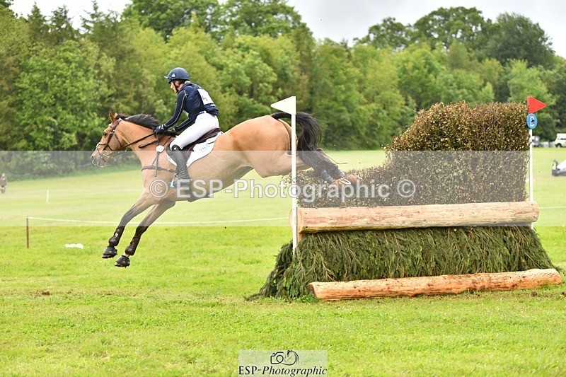 240526-133444-22604 - 418-REHY_DJ-Yasmin_Ingham