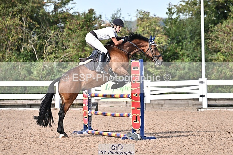 260812-100217-00150 - Cls 2 British Novice and 90cm