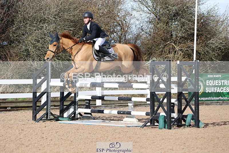 240223A-115420-00985 - Cls 4 Snr 1.05m Open