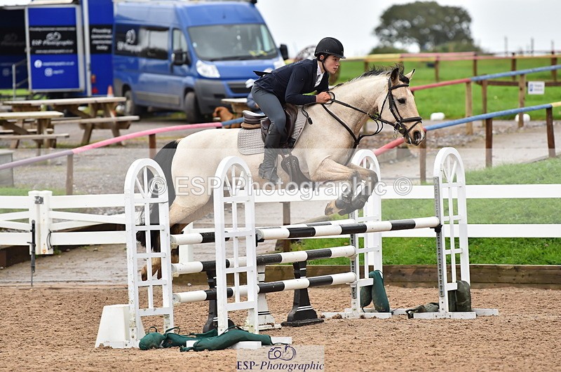 231028A-125642-01538 - Cls 4 Newcomers & 1m Open