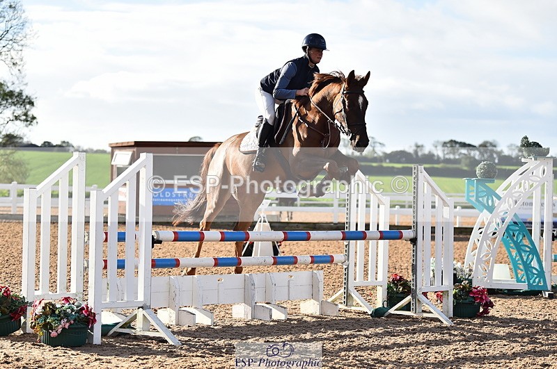 231014A-094810-03770 - Cls 12 British Novice & 90cm Open