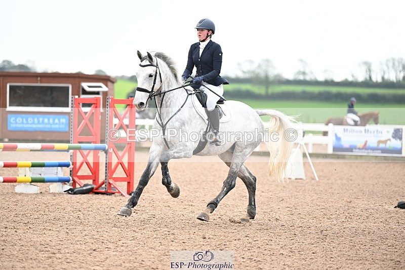 241023A-112918-00557 - Cls 1 British Novice and 90cm Open