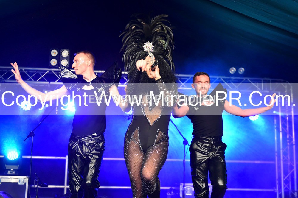 SH4_6966 - The Cher Experience
