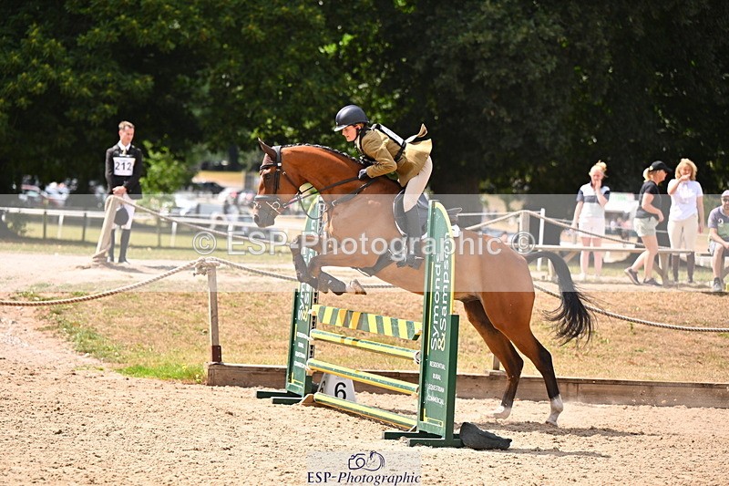 250802A-145419-06071 - F-275-Maisie.Randle-NINE'S.ENOUGH