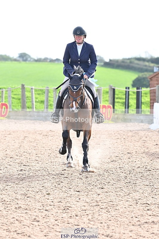231015A-150550-08639 - Cls 31 Blue Chip B&C Jump Off and Presentations