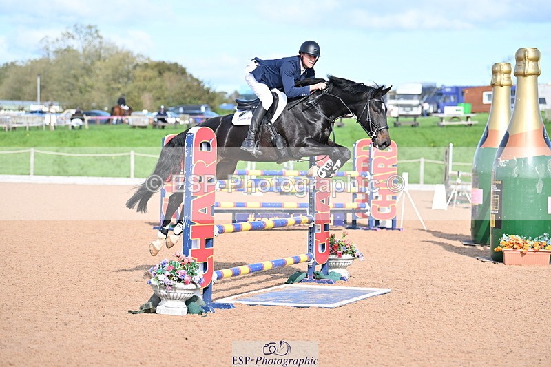 231015A-125629-08037 - Cls 30 Foxhunter & 1.20m Open