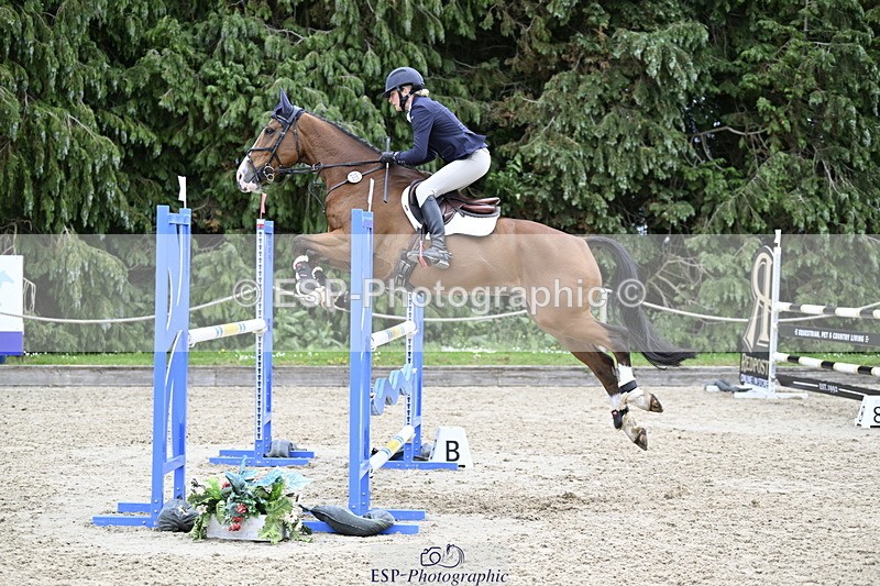 250525A-141018-17747 - C-233-Abbie.Burbidge-FEELING.FANTASTIC