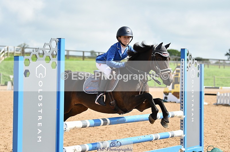 230902A-124834-01223 - Cls 3A Pony Medium 80cm