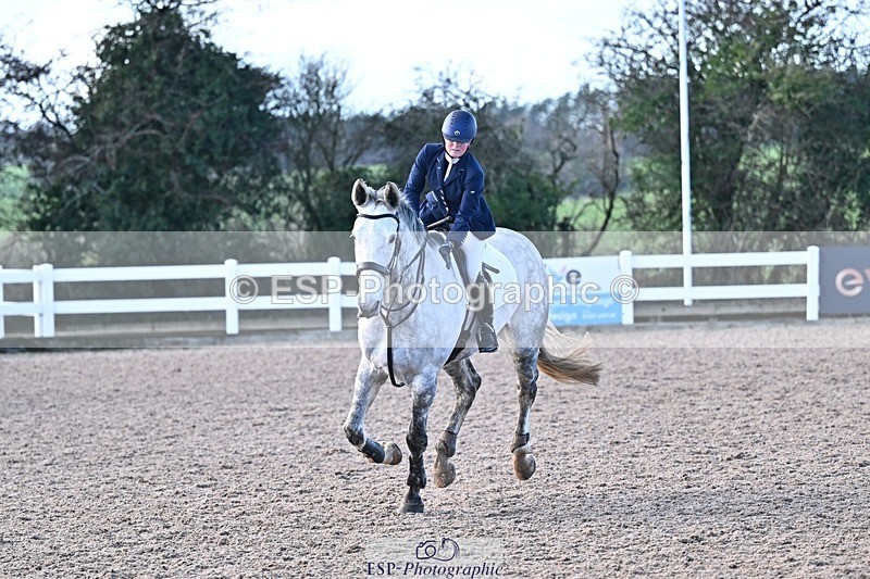 251203-130223-00612 - Cls 4 Newcomers and 1.10m Open