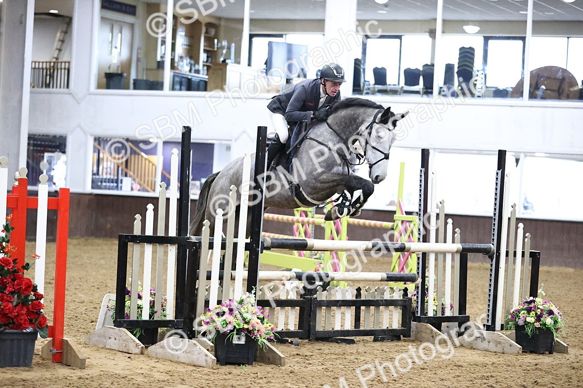 SBM_009856_Class 23 - Senior Newcomers - 110m - Customer Cart - Anthony