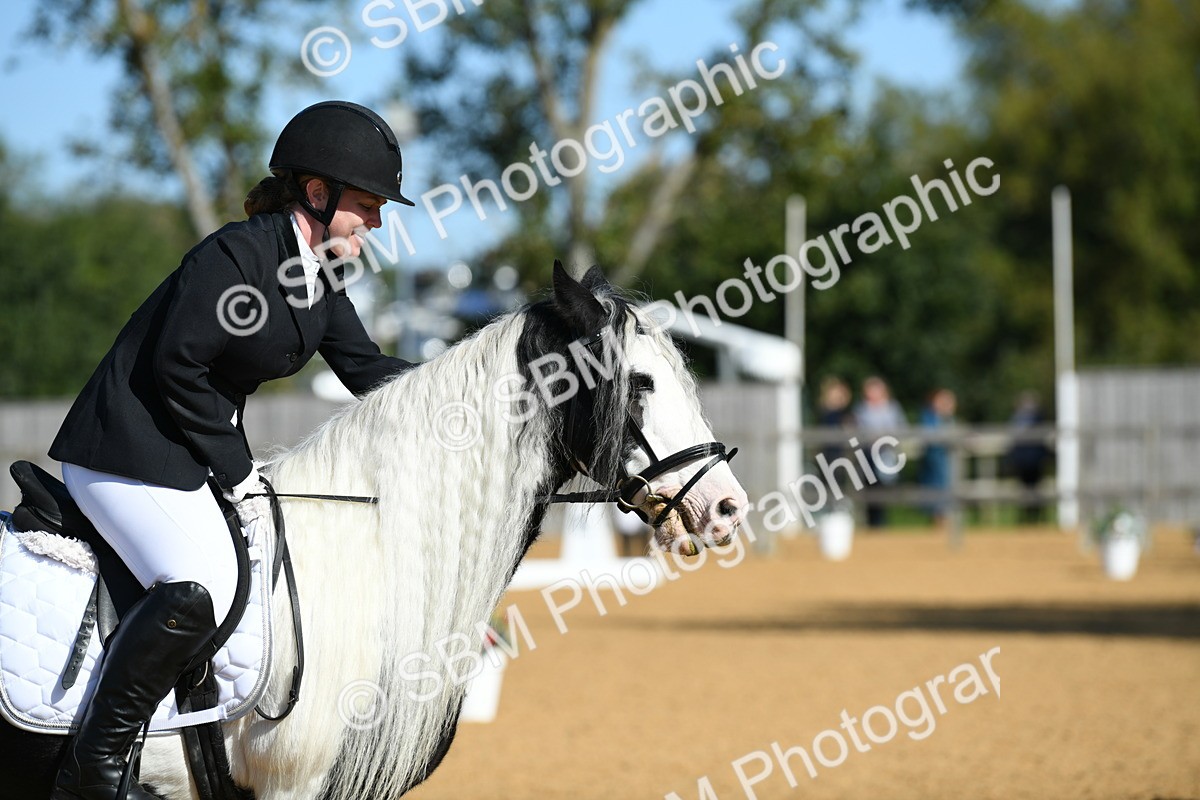 SBM_18091 - D4 - Small Tour Championship - Intro B