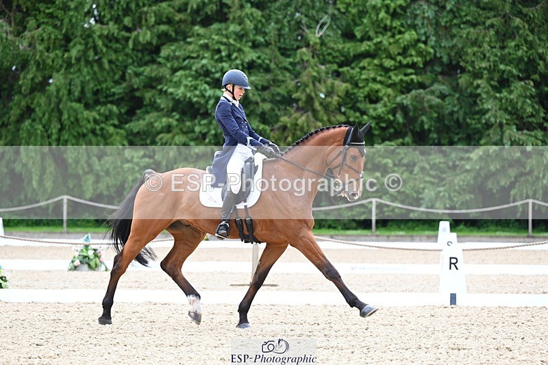 240524-090050-07624 - 501-BRUNO_FG-Edie_Campbell