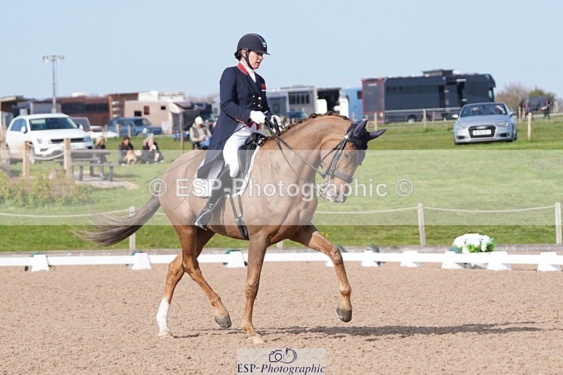 250404-162554-07706 - 138-fiona.bigwood-Donna.Bella