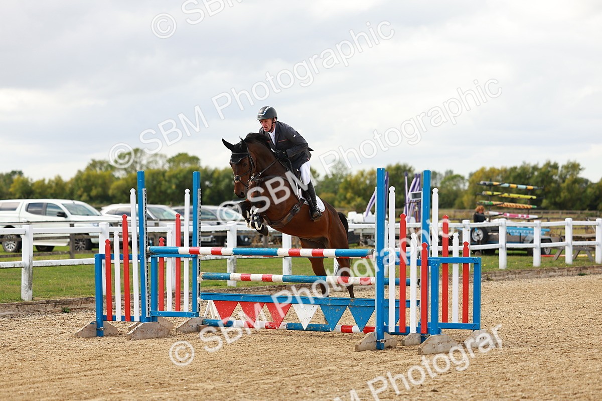 SBM_001276 - Class 4 - Senior Newcomers - 1.10m