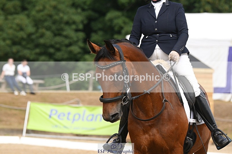 250719A-105200-04077 - 134-Carly.Moore-Taylors.Park.De'.Debutant