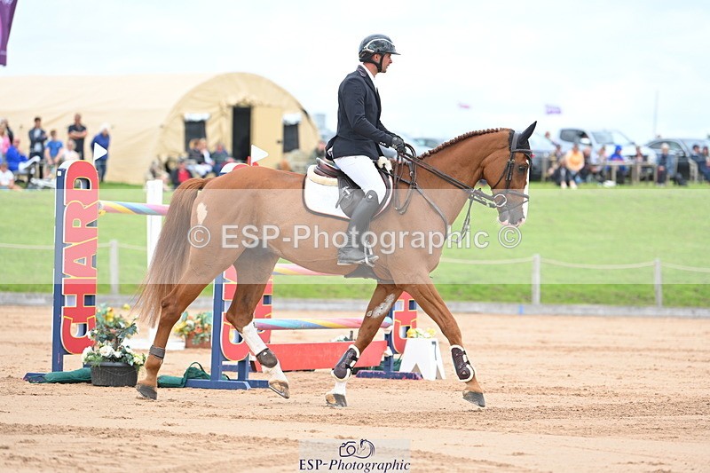 230721A-152323-07198 - Cls 10, 2 Star Big 1.45m Start to break