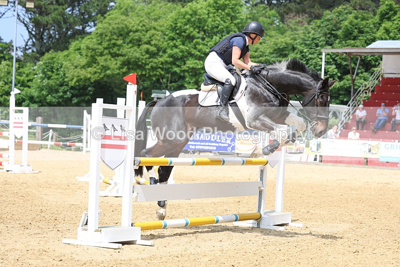 3E7A0604 - Class 10: Senior 95cm open