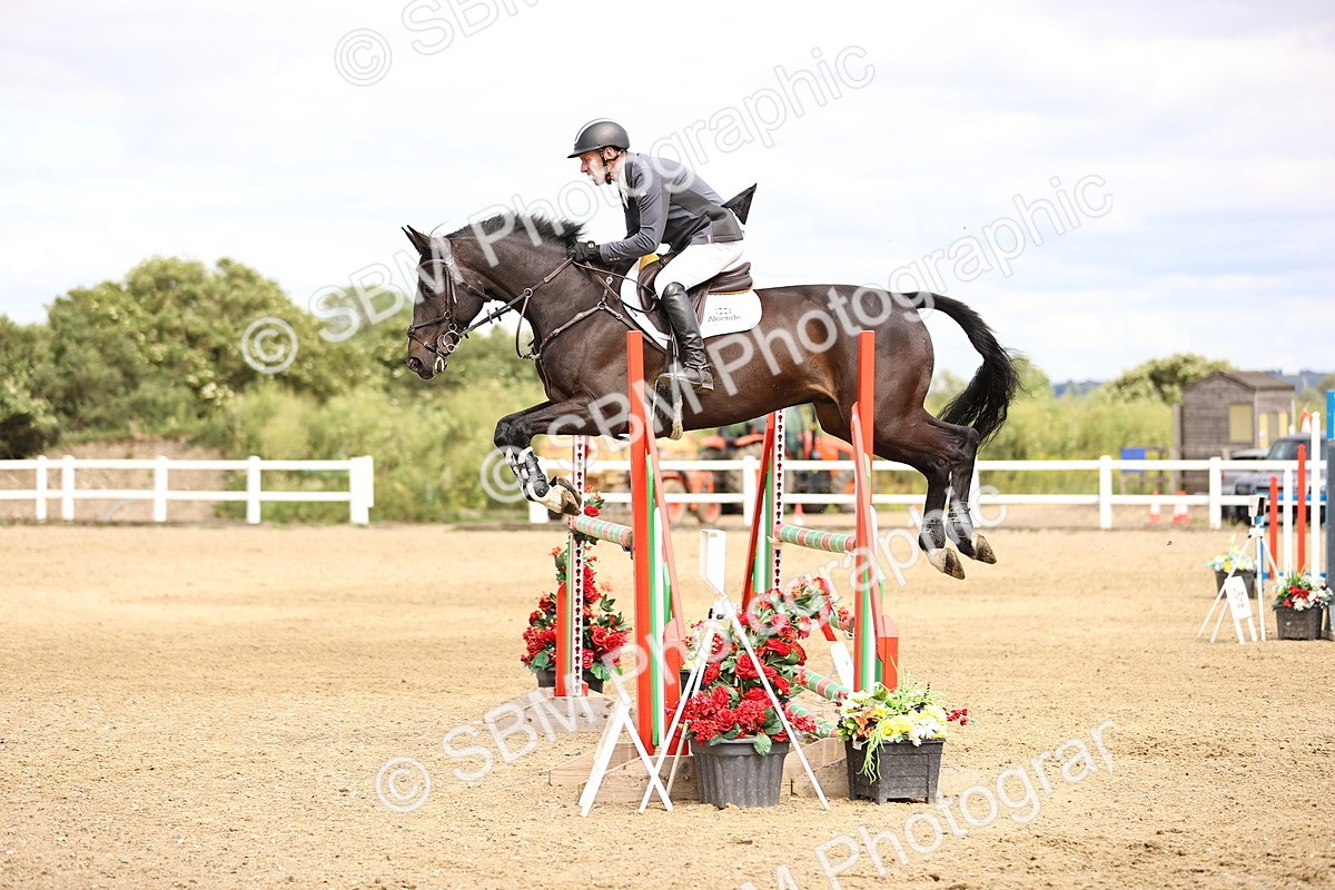SBM_008107 - Class 21 - Senior Foxhunter - 1.20m