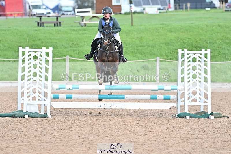 231029A-113312-03019 - 80cm Club and Schools