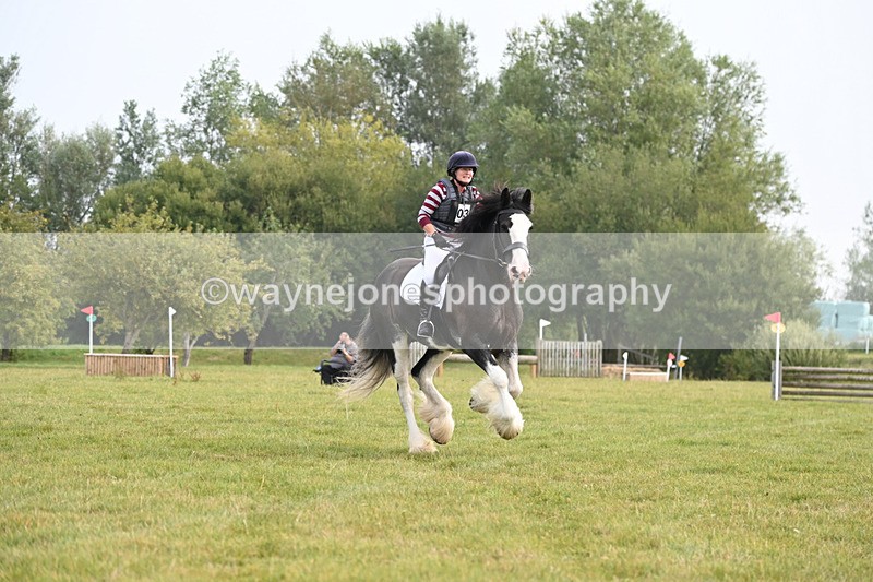 WJ6_9930 - 40cm XC Time 10:05 to 10:36