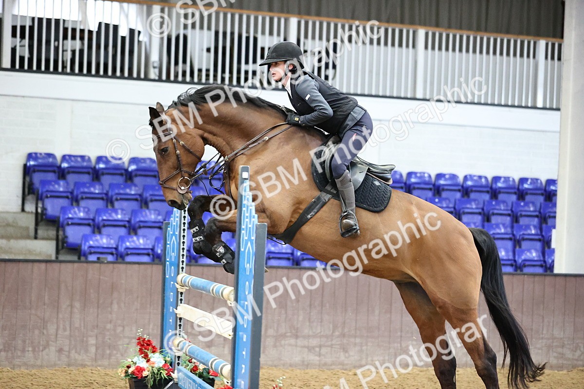 SBM_001790 - Class 4 - Senior Newcomers - 1.10m Open