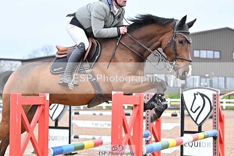 241127-124907-00564 - Cls 04A&B Snr Newc & 1.10m Open